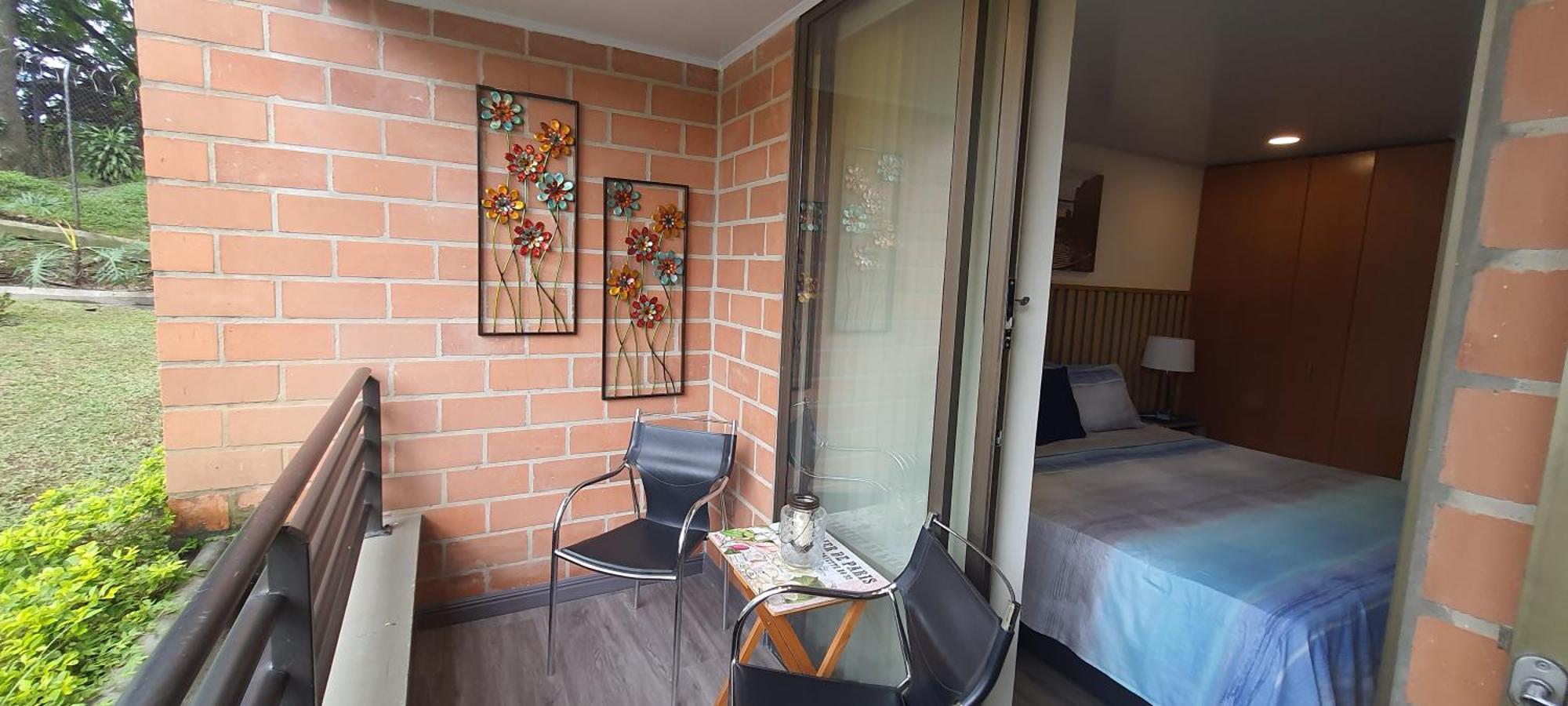 Apartamento Cerca A Plaza Mayor Medellín Exteriör bild